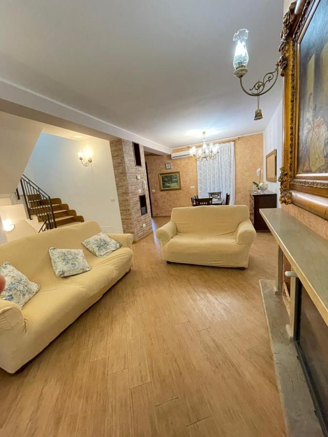 Villetta Climene Apartment Giardini-Naxos Buitenkant foto